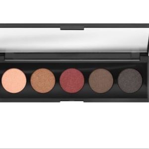 BareMinerals “Bounce & Blur” eye palette